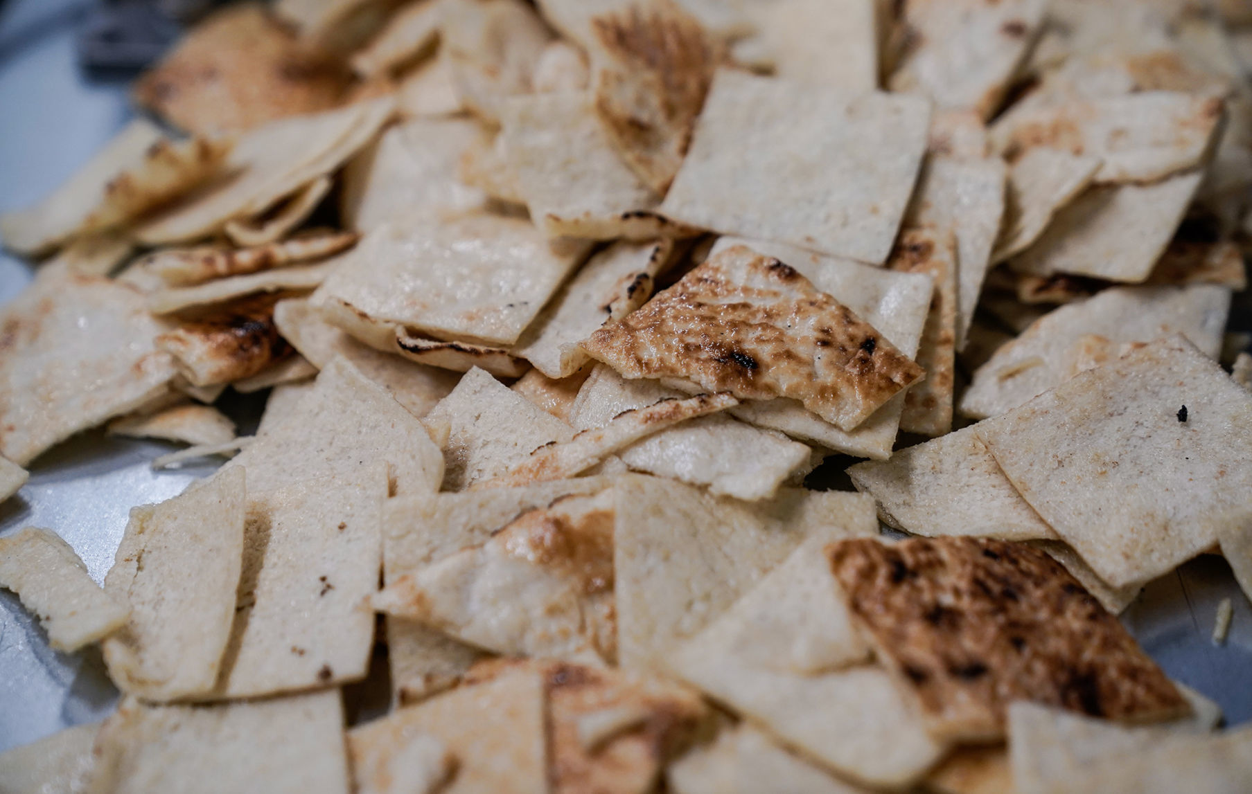 Buffalo-Magazine-Issa-Pita-Chips-Pile-Dave-Jarosz